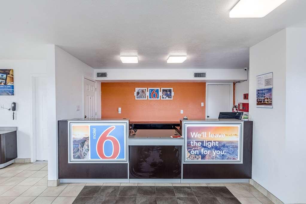 Motel 6 Fort Worth - Northside Dalaman gambar