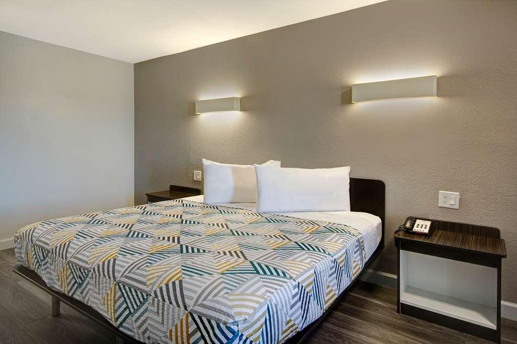 Motel 6 Fort Worth - Northside Bilik gambar