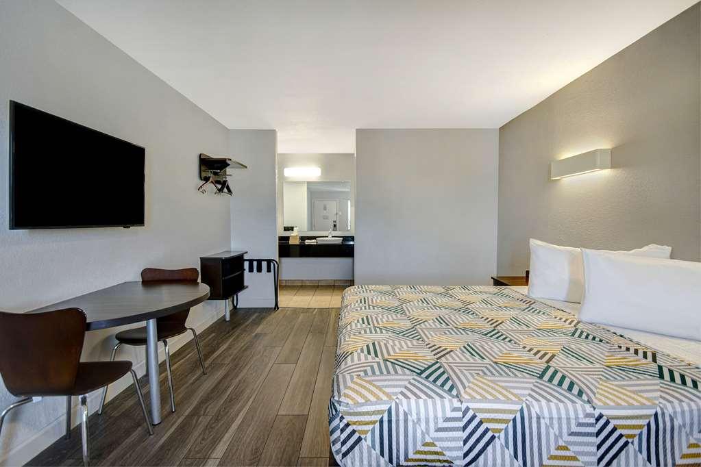 Motel 6 Fort Worth - Northside Bilik gambar