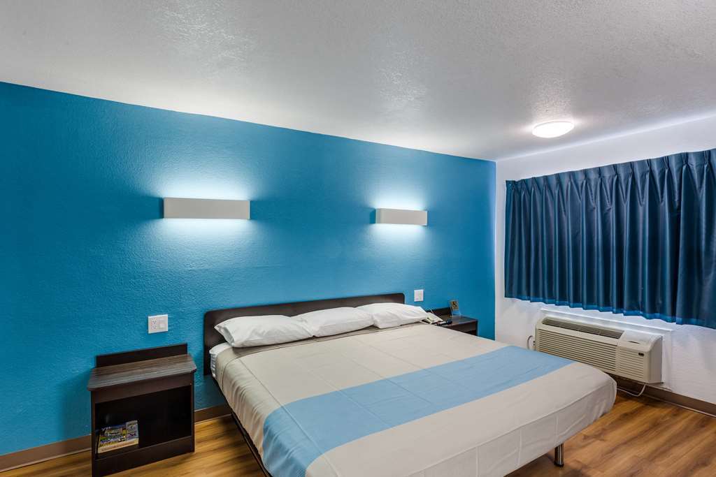 Motel 6 Fort Worth - Northside Bilik gambar